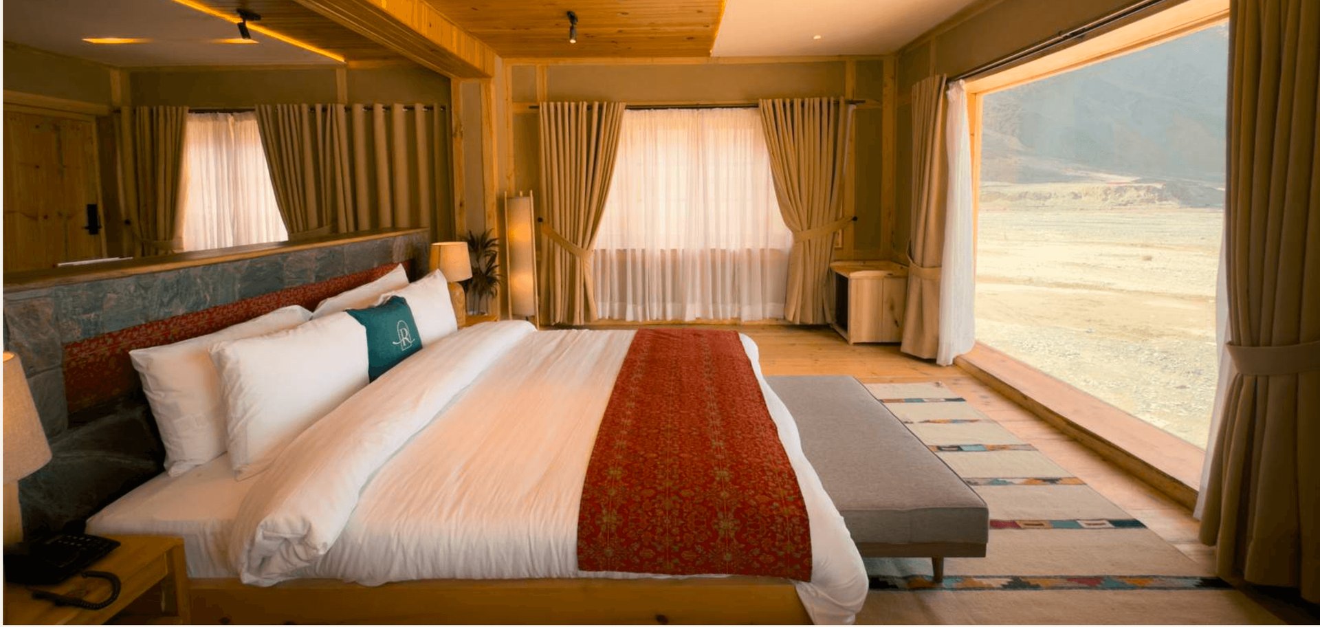 Room main