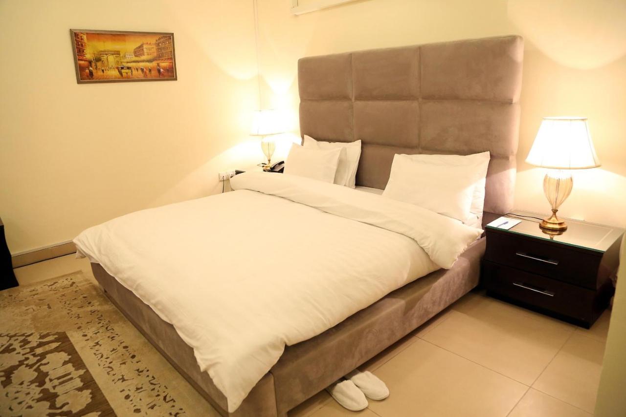 Room main