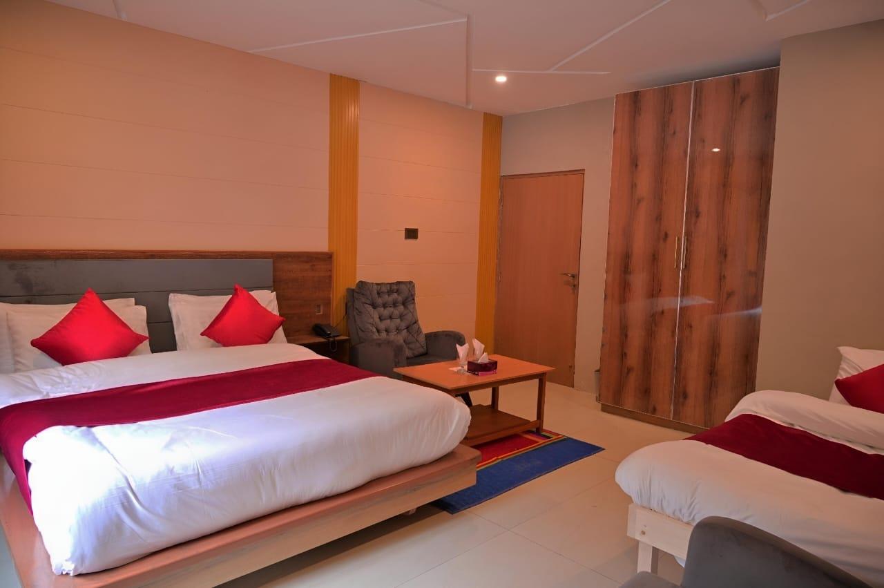 Room main
